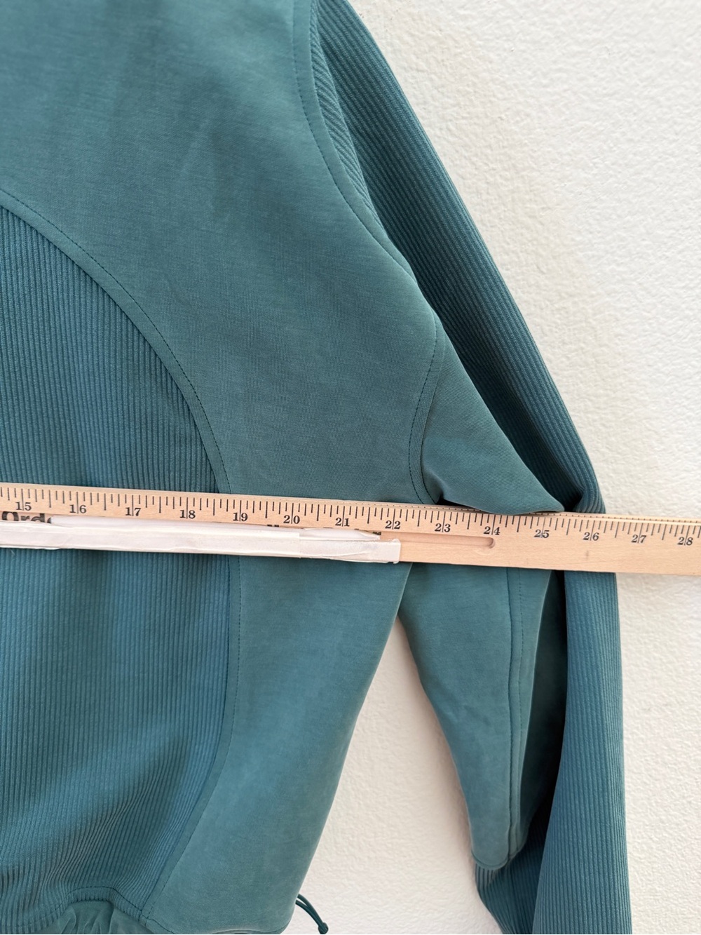 Lululemon Brushed Softstreme Ribbed Half Zip size 8 - Picture 9 of 9